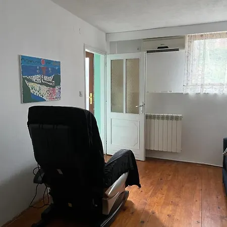 5Min Airport Lägenhet Surčin Exteriör bild
